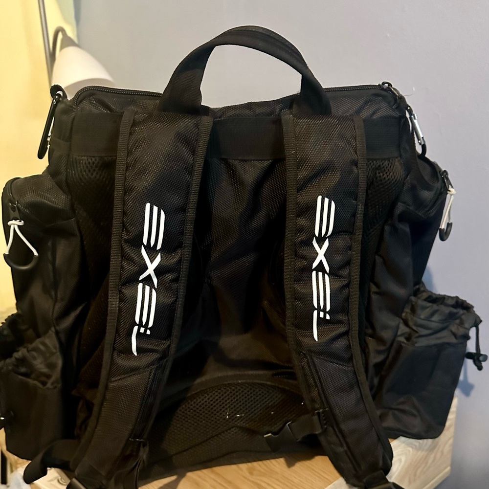 E-3 Disc Golf Backpack - Picture 3 of 3